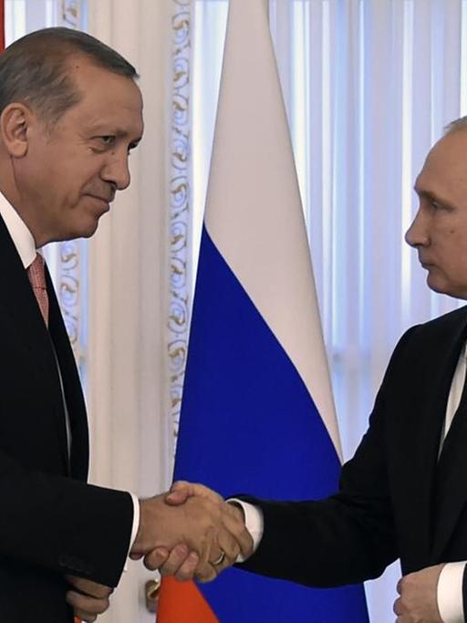Recep Tayyip Erdogan und Wladimir Putin bei einem Treffen in St. Petersburg (09.08.2016)