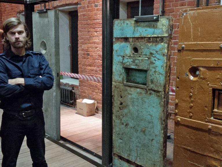 Gulag-Museumsdirektor Roman Romanow vor der Eröffnung