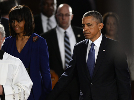 Das Ehepaar Obama bei der Trauerfeier in Boston