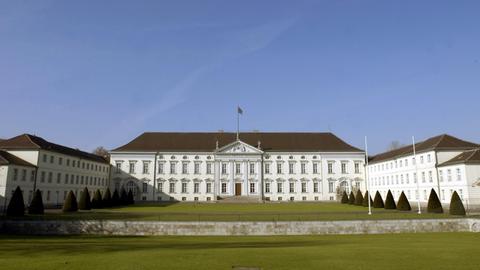 Außenansicht des Schlosses Bellevue in Berlin-Tiergarten, dem Sitz des Bundespräsidenten