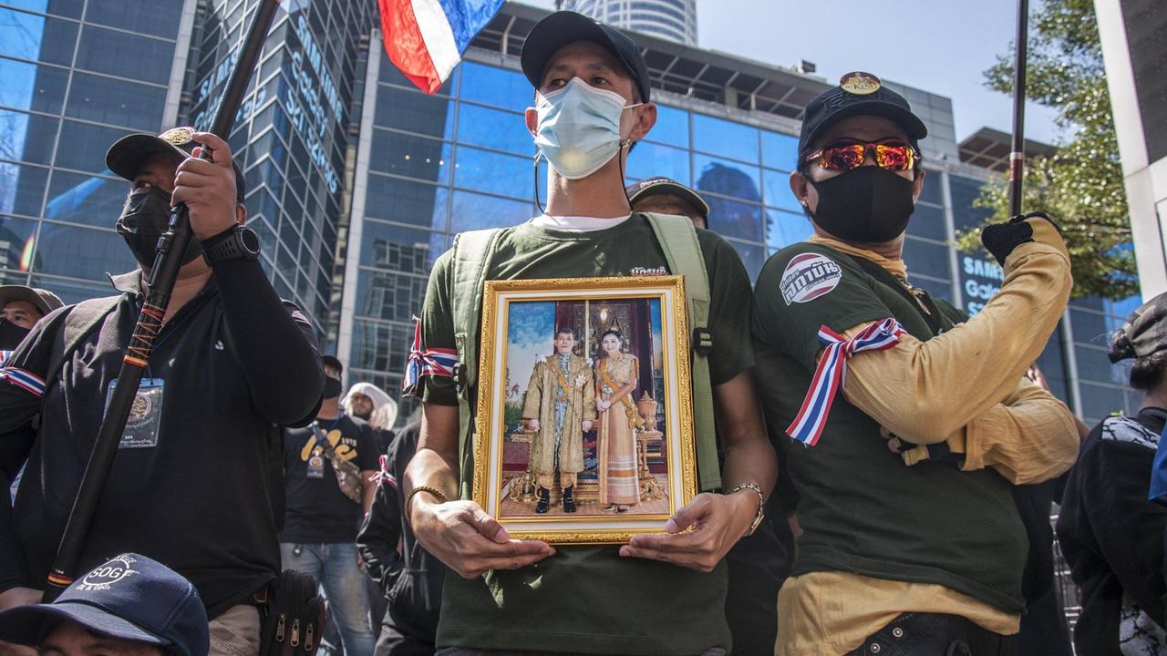 Proteste gegen Thailands König Maha Vajiralongkorn (Rama X) und die Königin im März 2021.