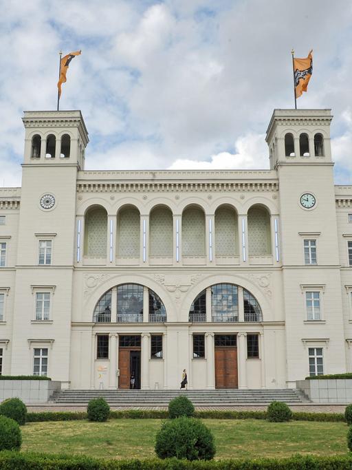 Das Museum Hamburger Bahnhof in Berlin in der Frontansicht. Hier ist bis Ende August die Ausstellung "Hello World" zu sehen