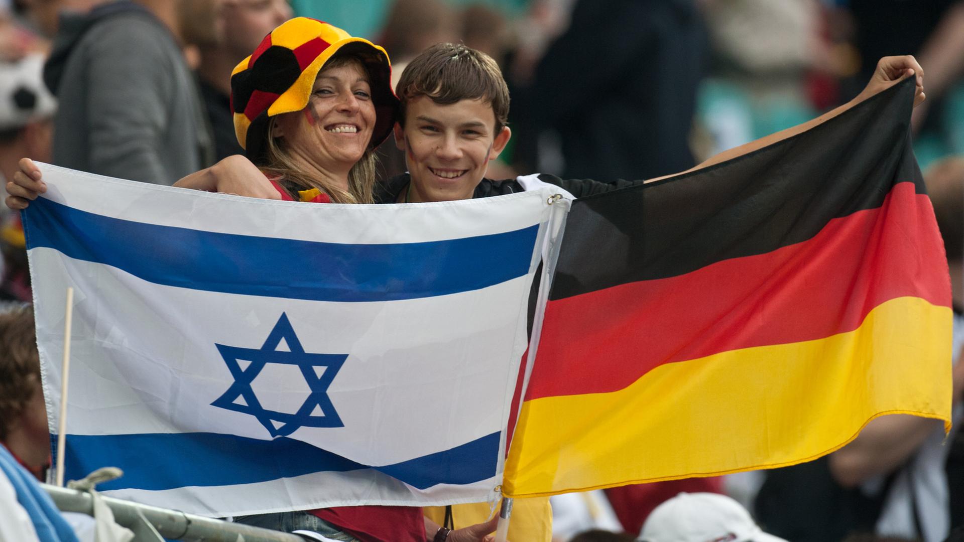 Deutsch-israelische Freundschaft - hier bei einem Fußball-Länderspiel im Mai 2012 in Leipzig
