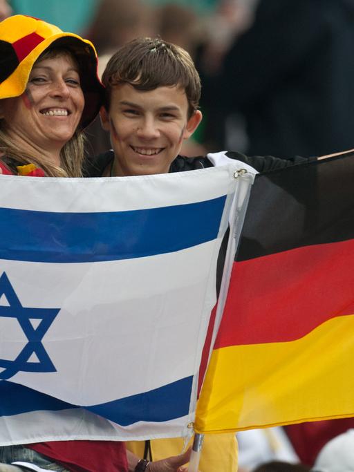 Deutsch-israelische Freundschaft - hier bei einem Fußball-Länderspiel im Mai 2012 in Leipzig