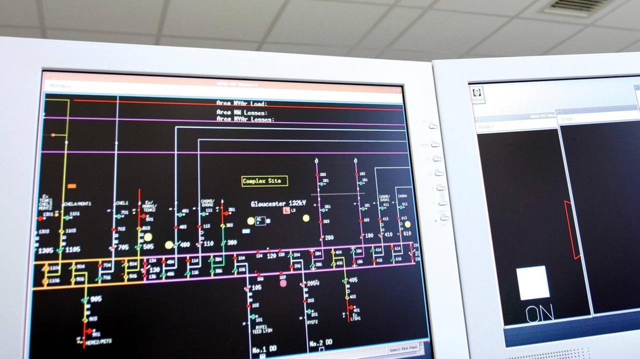 Ein Bildschirm zeigt die Vernetzung der Stromversorgung