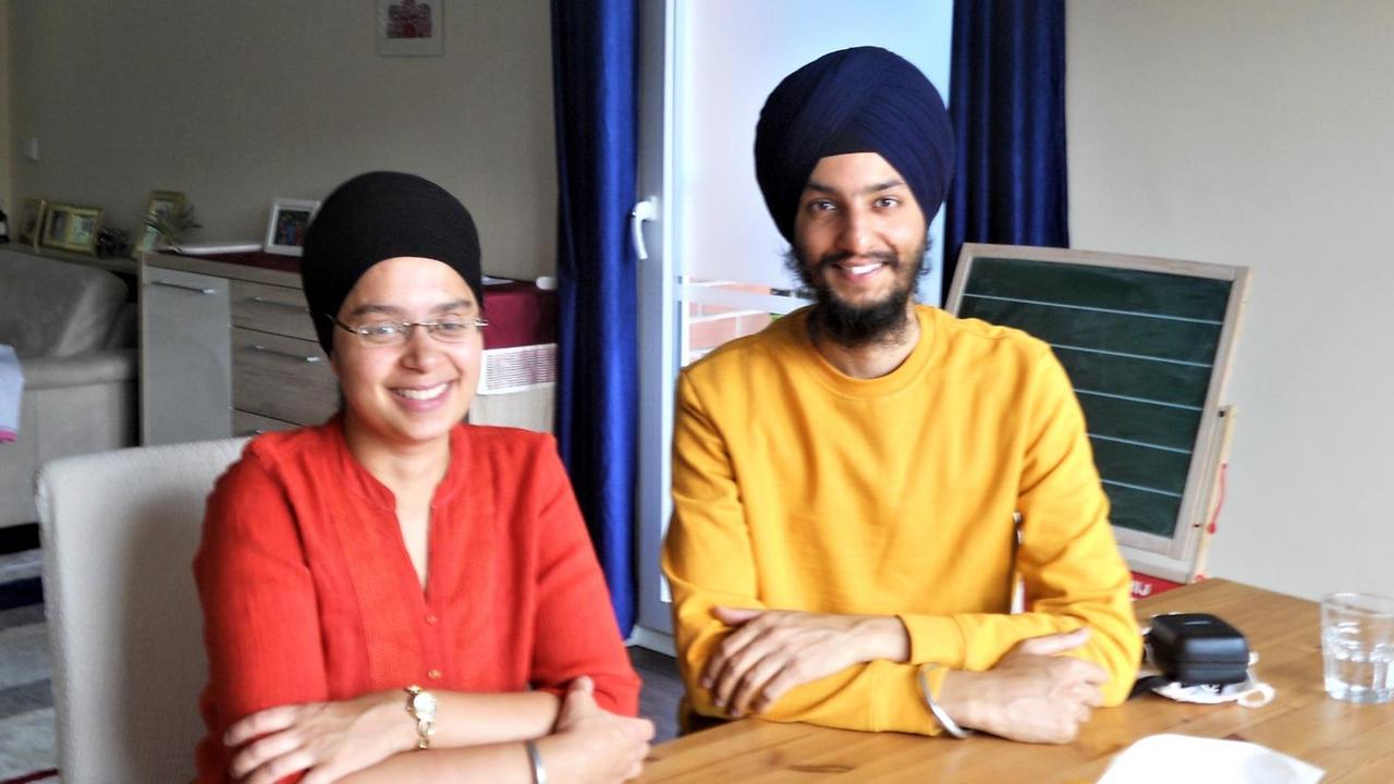 Gurmit Kaur (links) und Damandeep Singh