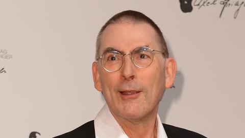 Der Maler Johannes Grützke ist im Alter von 79 Jahren nach langer schwerer Krankheit in Berlin verstorben.