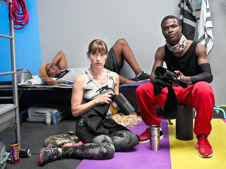 Film Still aus der Video-Installation "Hostel" von Stefan Panhans