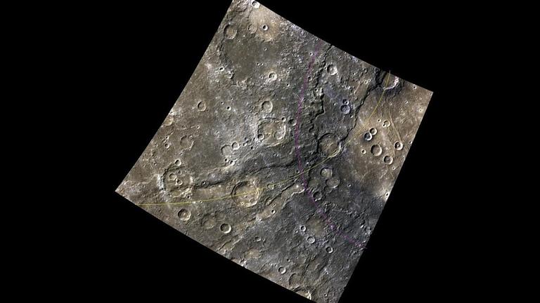 Die Aufnahme zeigt in der Draufsicht die Region um den großen Krater Rembrandt auf Merkur