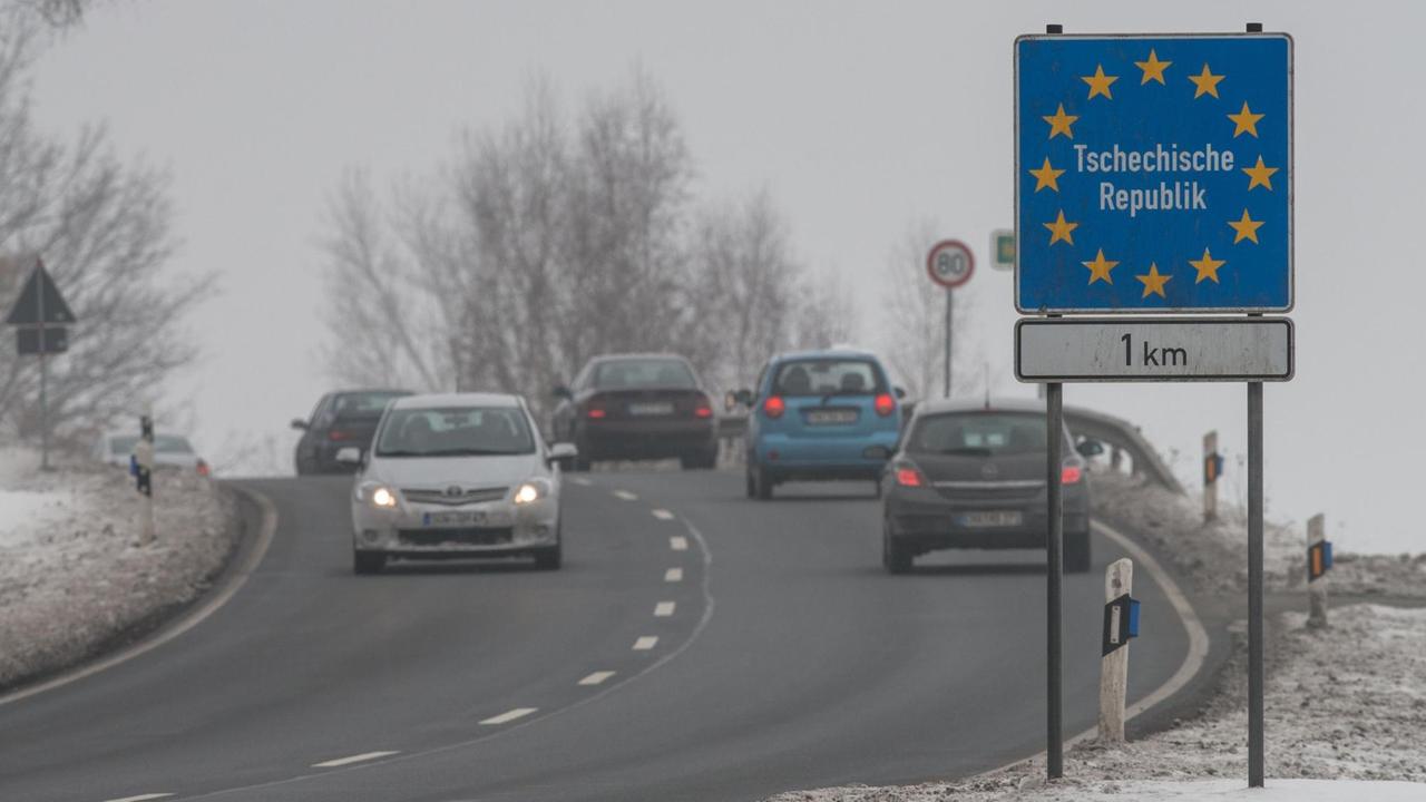 Migration - Brandenburg Meldet Anstieg Illegaler Einreisen - Faeser ...