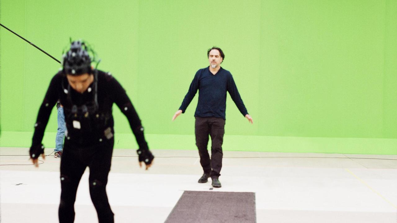 Alejandro González Iñárritu bei der Produktion der VR-Installation