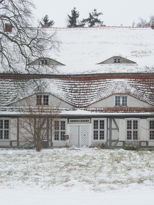 Das Herrenhaus von Lüskow im Winter