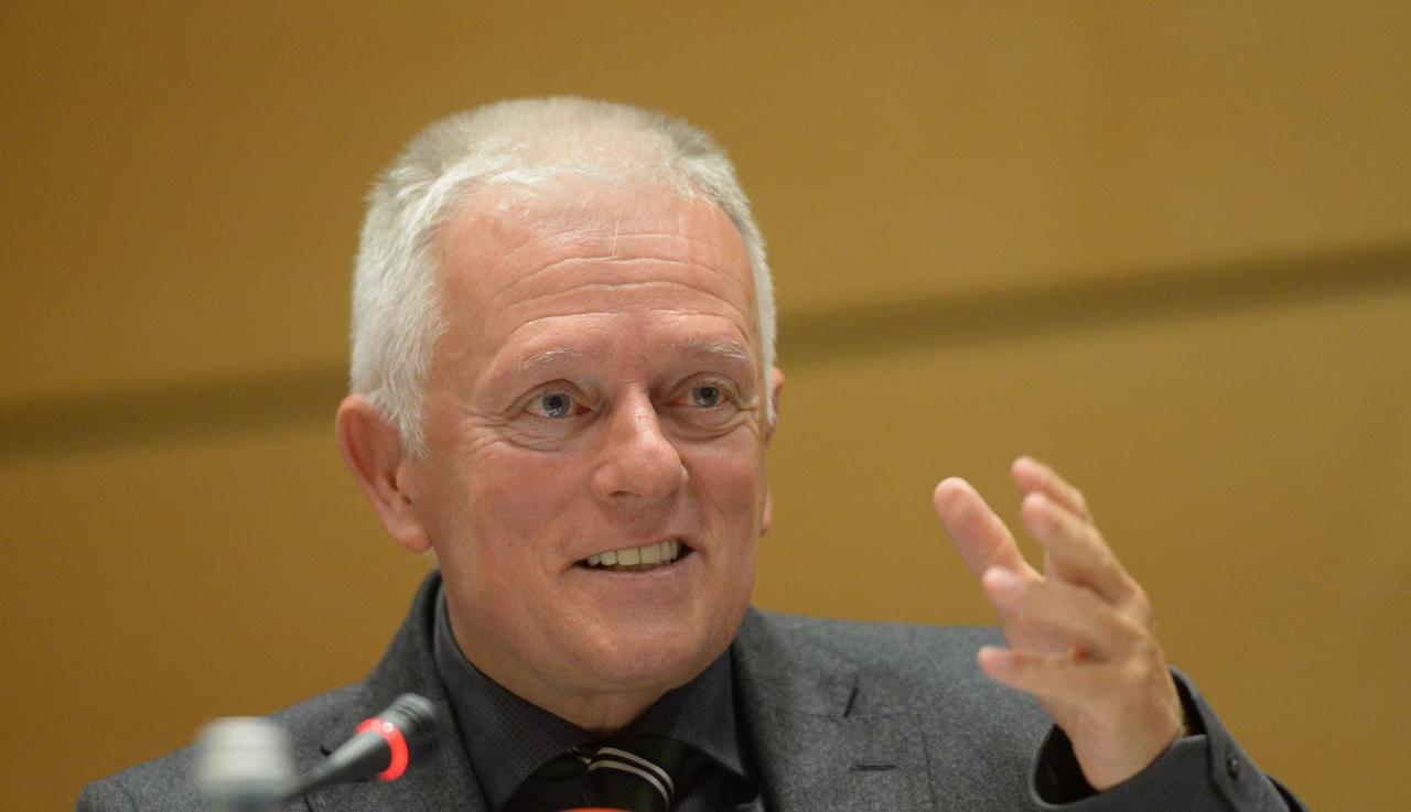Der Stuttgarter Oberbürgermeister Fritz Kuhn (Grüne) während einer Veranstaltung am 25.04.2016 in Stuttgart (Baden-Württemberg).