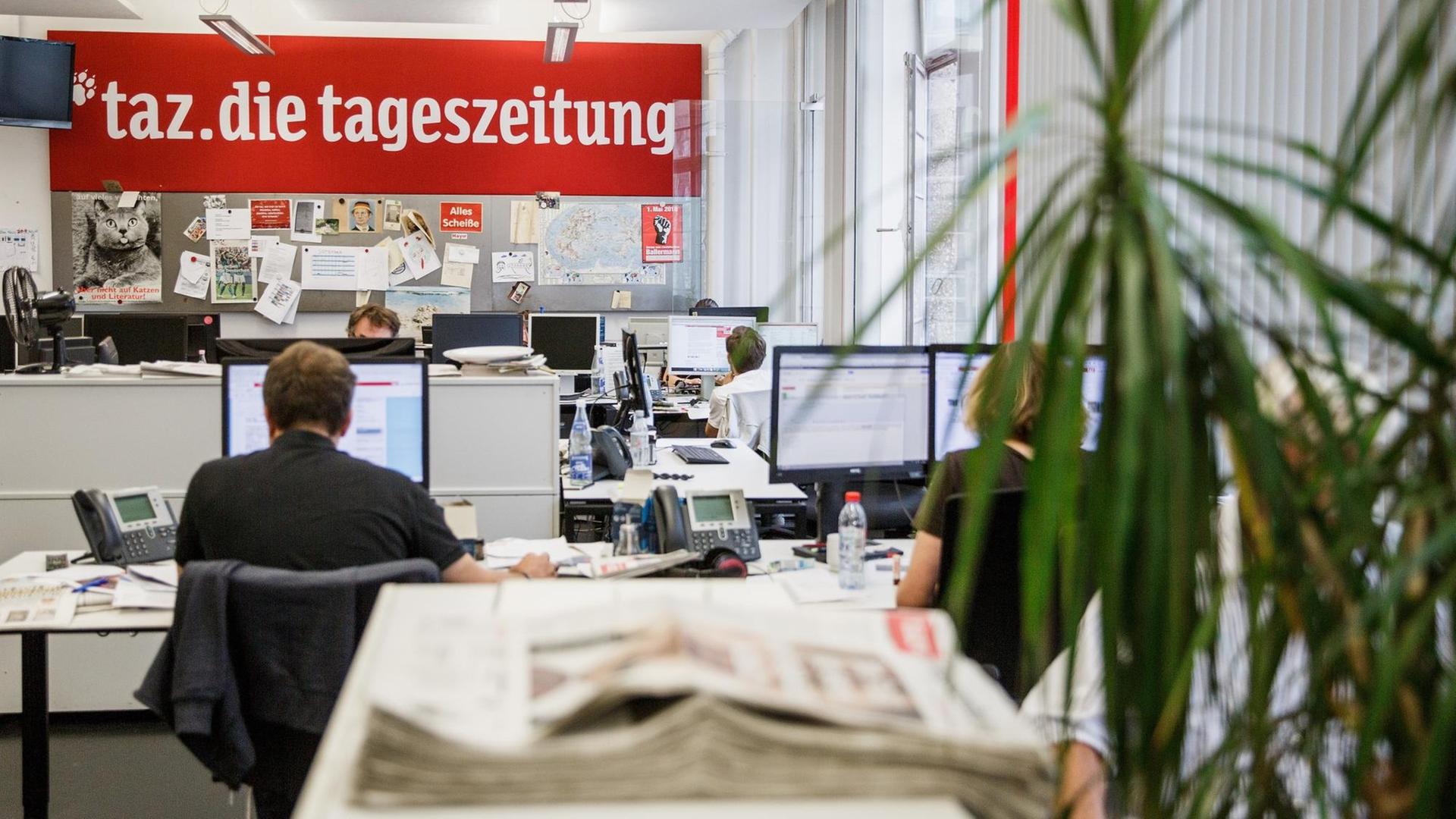 11.09.2018, Berlin: Redaktionsraum der taz - die tageszeitung. Die Tageszeitung ist eine überregionale deutsche Tageszeitung. Sie wurde 1978 als alternatives, selbstverwaltetes Zeitungsprojekt gegründet.