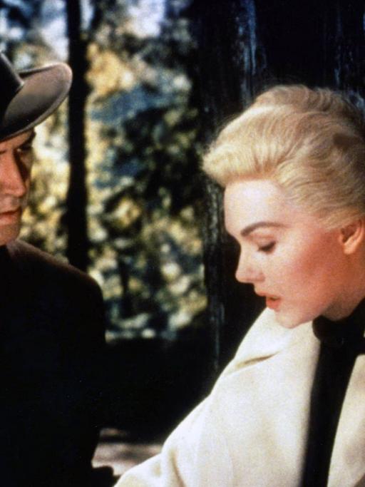 Kim Novak und James Stewart in Alfred Hitchcocks "Vertigo" (1958)