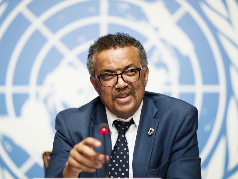 Tedros Adhanom Ghebreyesus, Generaldirektor der Weltgesundheitsorganisation (WHO), nimmt an einer Pressekonferenz im EU-Hauptquartier teil.