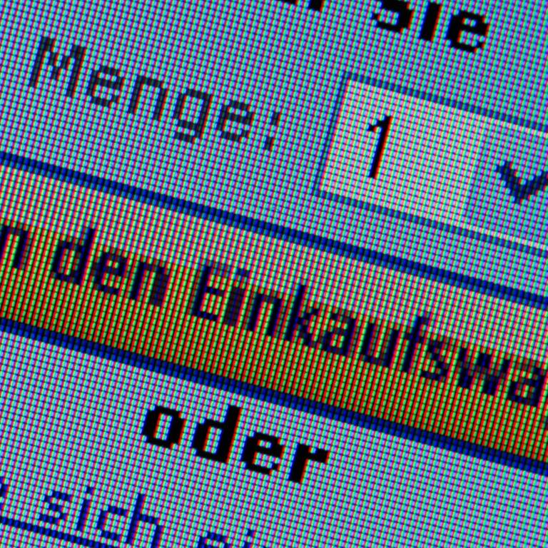 Die Anzeige eines elektronischen Warenkorbs auf einem Computerbildschirm auf der Internetseite eines Onlinehändlers, aufgenommen am 10.01.2014 in Schwerin (Mecklenburg-Vorpommern).