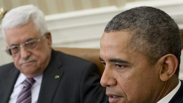 Palästinenserpräsident Abbas sitzt neben US-Präsident Obama im Weißen Haus