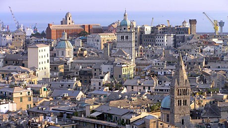 Blick auf die Hauptstadt der italienischen Region Ligurien, Genua