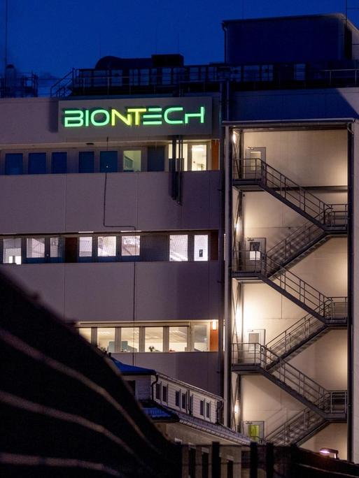 Das Biontech-Werk in Marburg. Hier wird der Impfstoff gegen Covid-19 produziert.