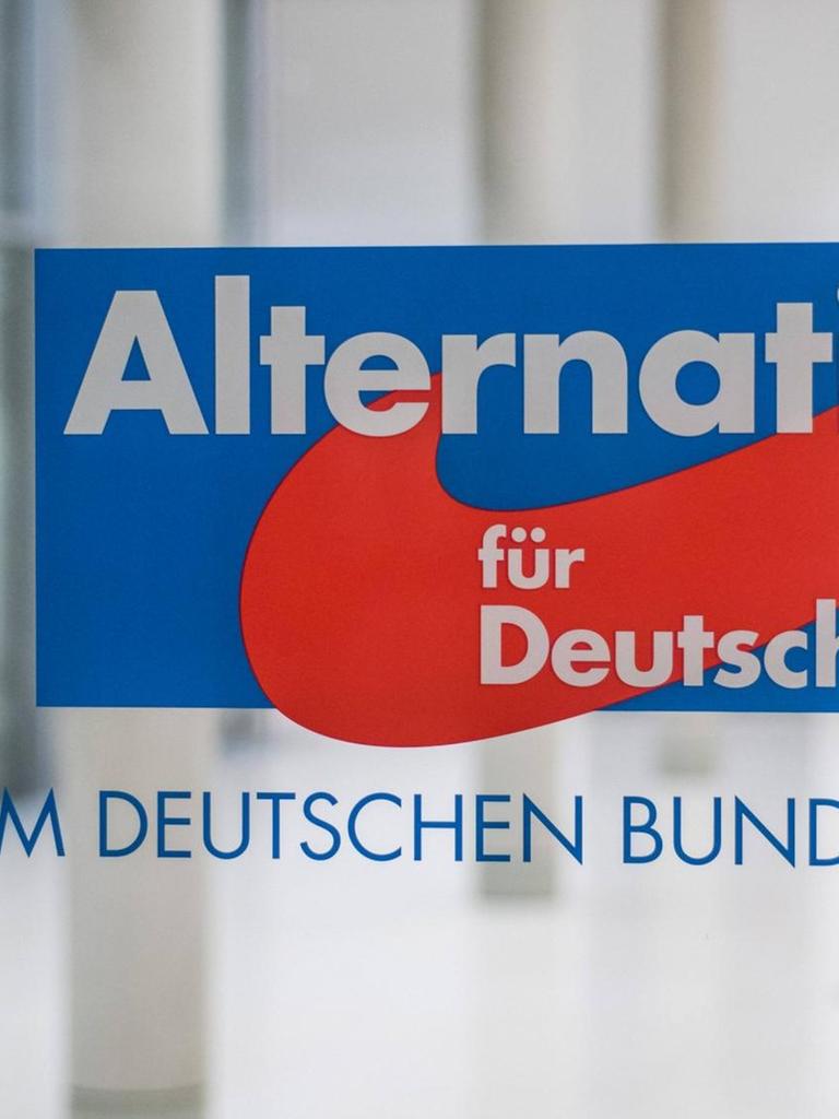 Logo der AFD-Bundesfraktion in den Büroräumen des Deutschen Bundestrages in Berlin