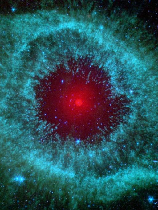 Foto-Infrarotstrahlung inmitten des 700 Lichtjahre entfernten Spiralnebels.