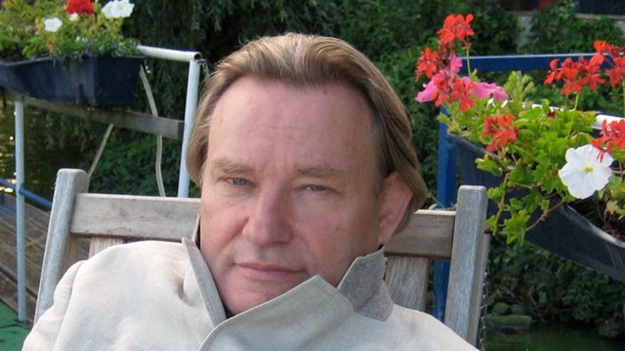 Der Maler und Karikaturist Ernst Volland
