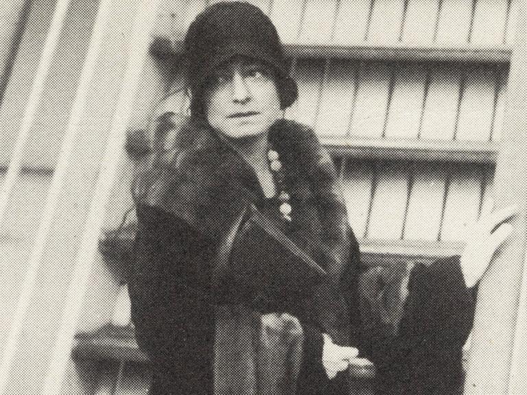 Dorothy Parker, geborene Rothschild (1893-1967). Undatierte Aufnahme.