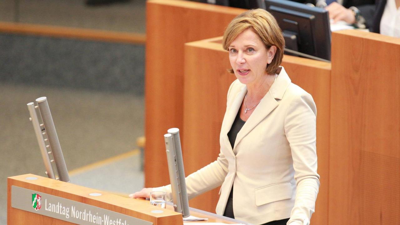 Yvonne Gebauer, FDP, Bildungsministerin NRW, am 12.7.2017 im Landtag in Düsseldorf