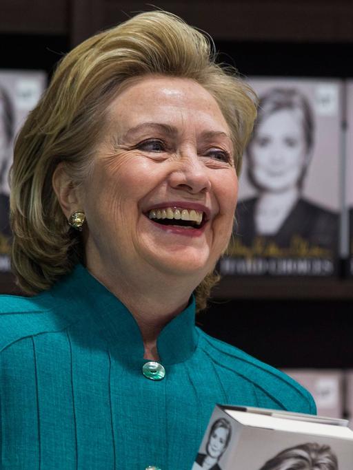 Hillary Clinton bei der Präsentation ihres Buches "Entscheidungen" in Arlington, Virginia.