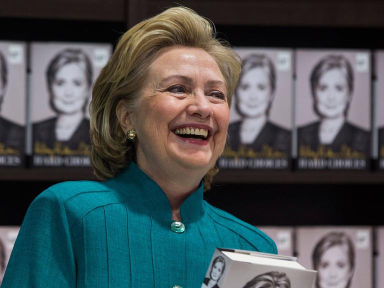Hillary Clinton bei der Präsentation ihres Buches "Entscheidungen" in Arlington, Virginia.