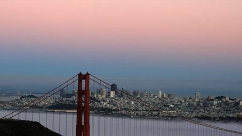 Der Erdschatten und der Gürtel der Venus über San Francisco