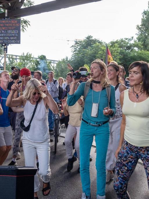 Demonstranten in Kreuzberg am 01.08.2021