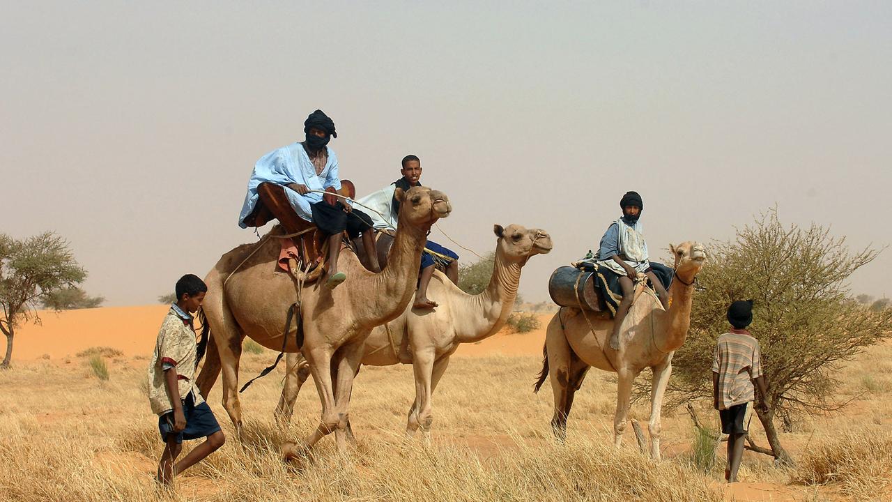 Tuaregs in der Wüste in Mauretanien