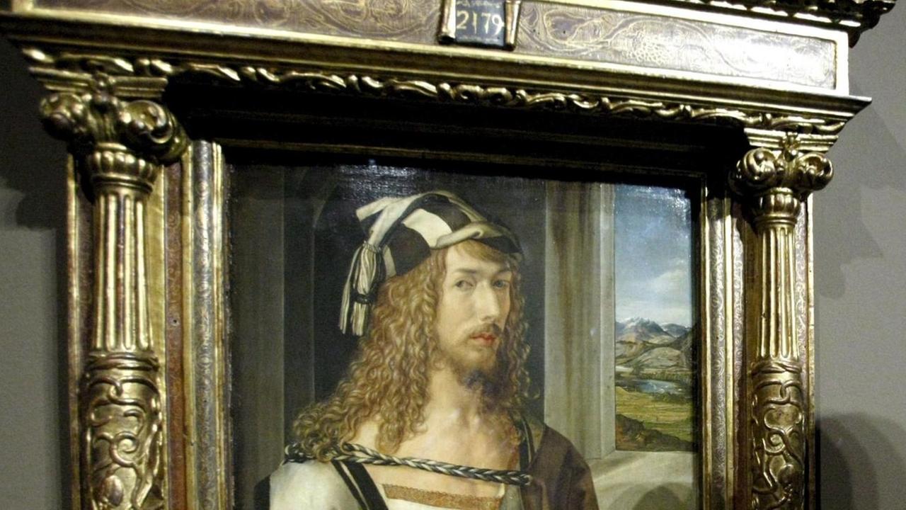 Das Gemälde "Selbstportrait" (1498) von Albrecht Dürer in einer Ausstellung. 