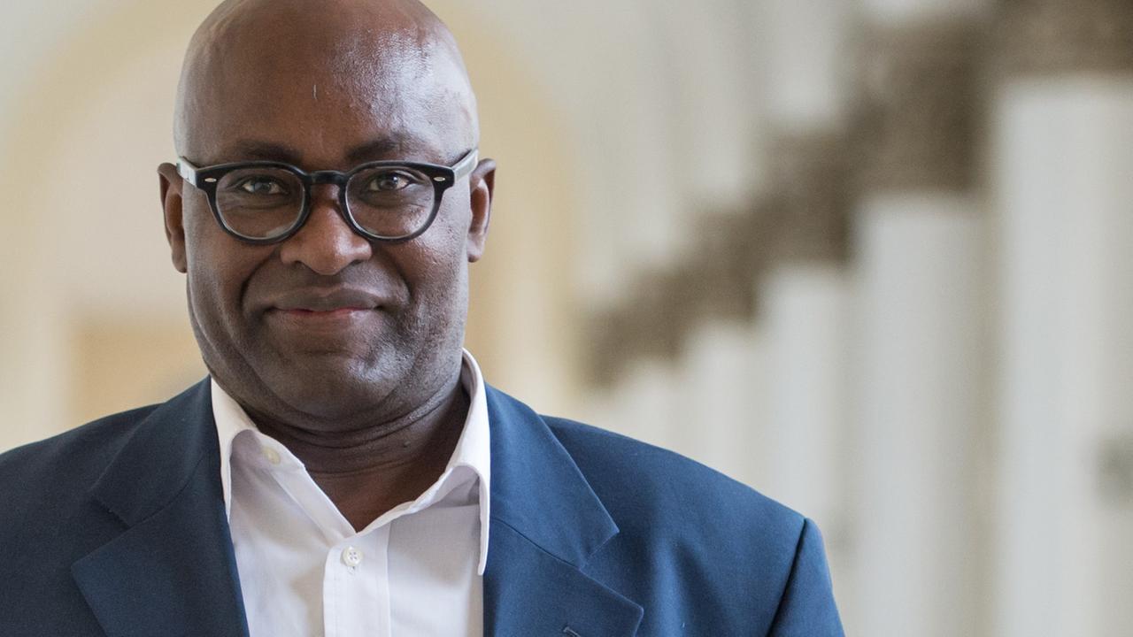 Der Schriftsteller Achille Mbembe 2015 in der Ludwig-Maximilians-Universität in München