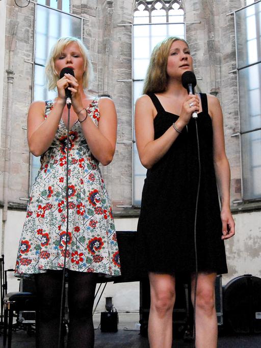 Die vier Sängerinnen der schwedischen A-Capella-Band Kraja beim Bardentreffen 2009 in Nürnberg.