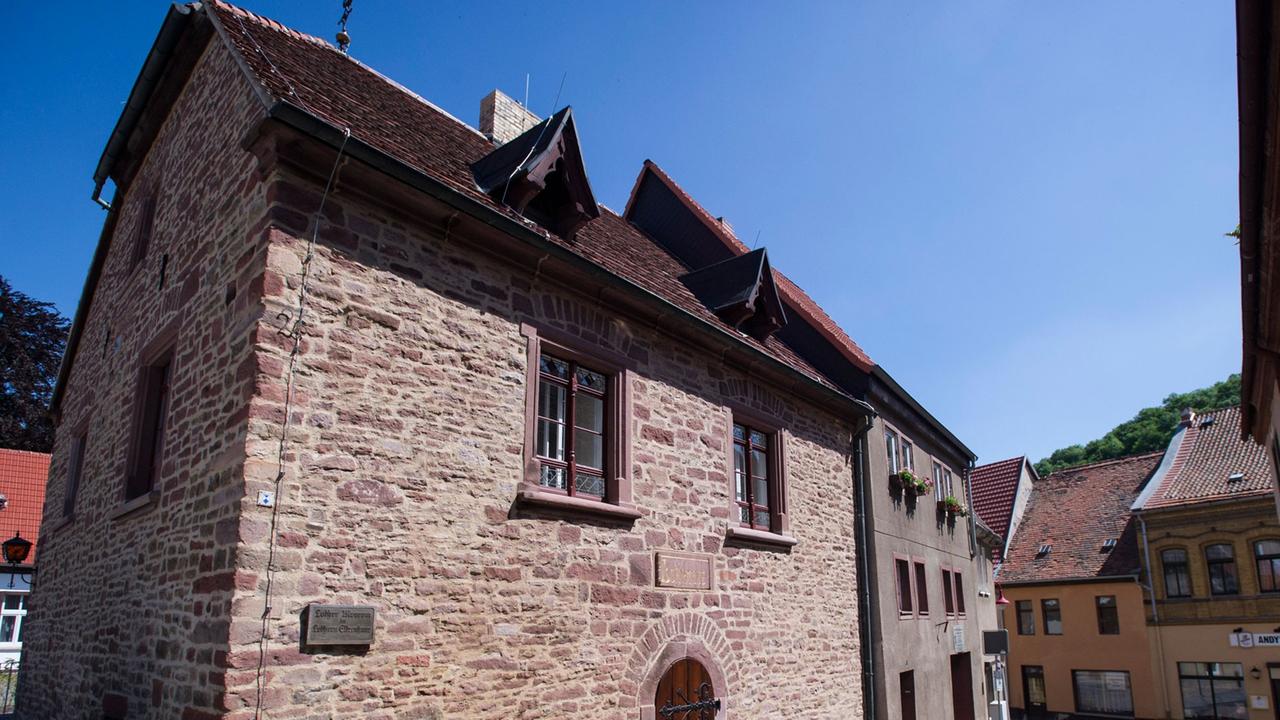 Das Elternhaus von Martin Luther(1483-1546), aufgenommen am 12.06.2014 in Mansfeld (Sachsen-Anhalt) während der Pressevorbesichtigung zur Lutherausstellung "Ich bin ein Mansfeldisch Kind".