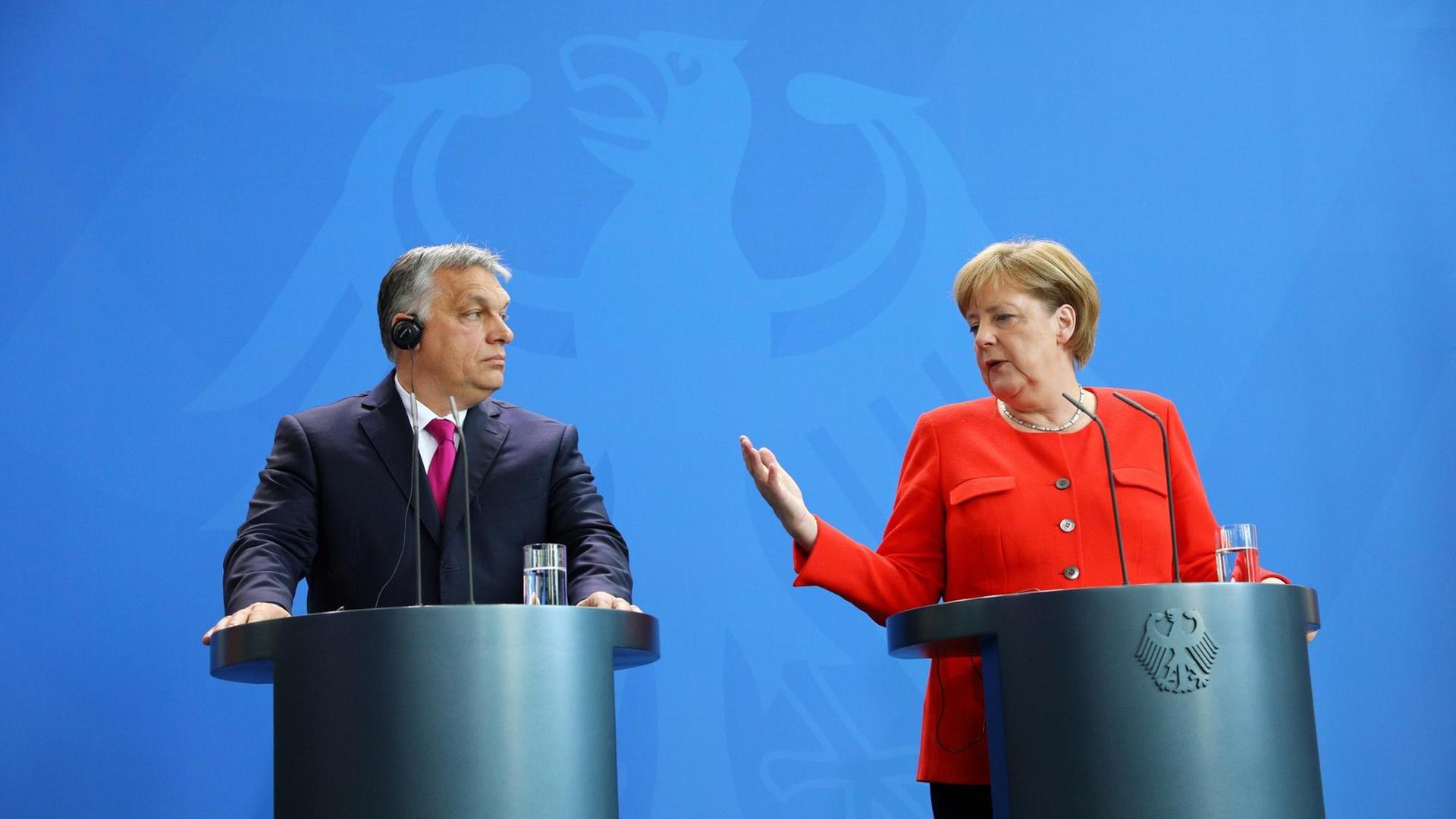 Der ungarische Ministerpräsident Orban und Bundeskanzlerin Merkel in Berlin