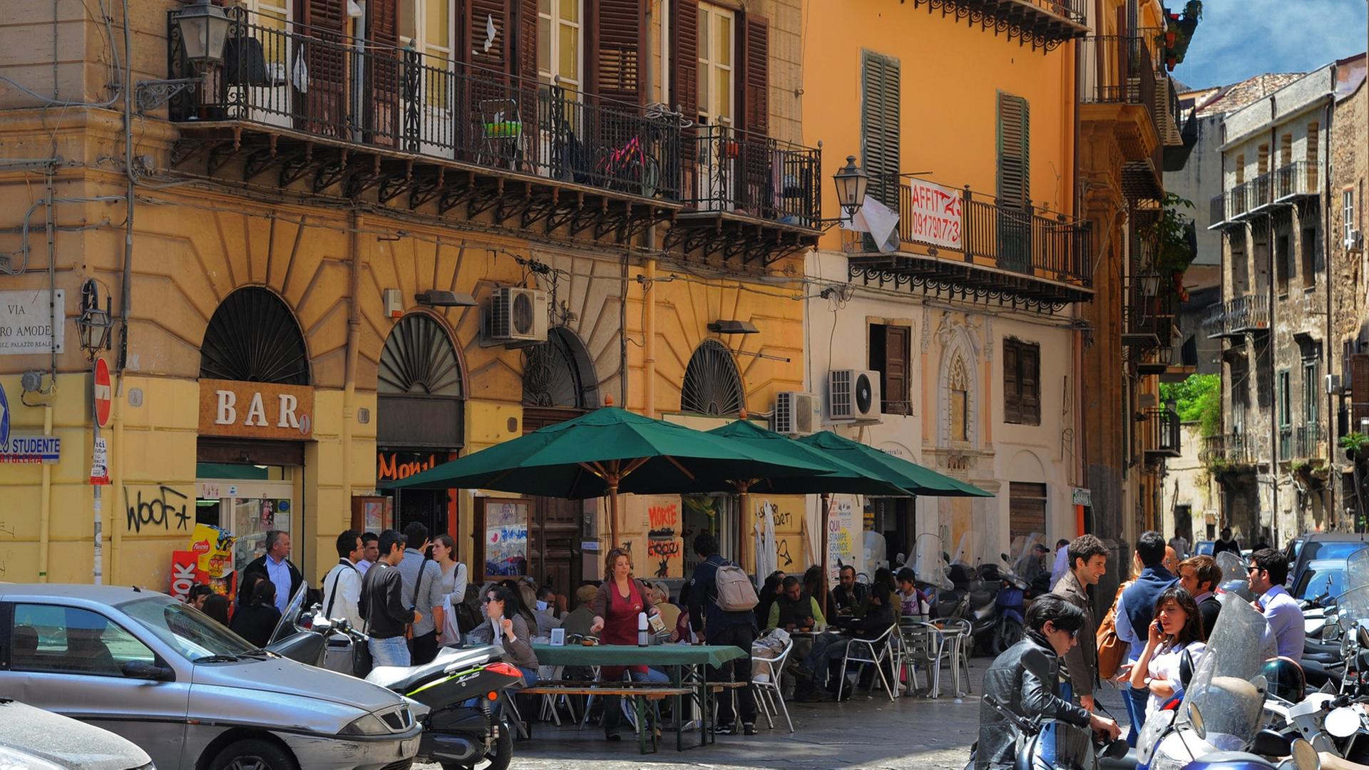 Eine Altstadtgasse in Palermo