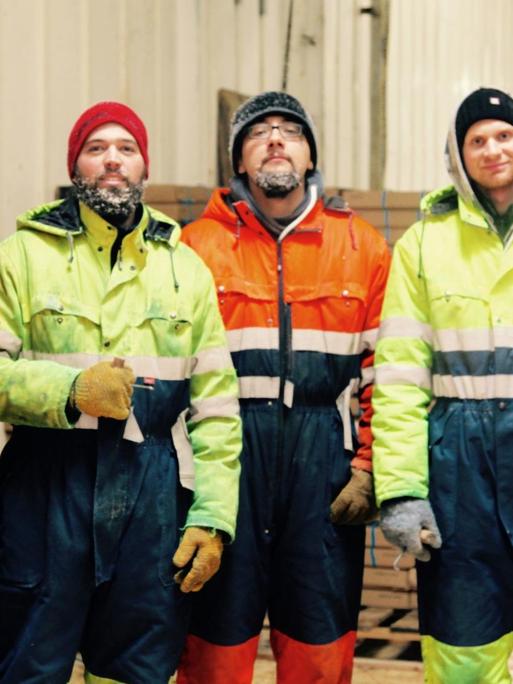 Eine Guppe von sechs Hafenarbeiter von Reykjavik. Eine Guppe von sechs Hafenarbeiter von Reykjavik.