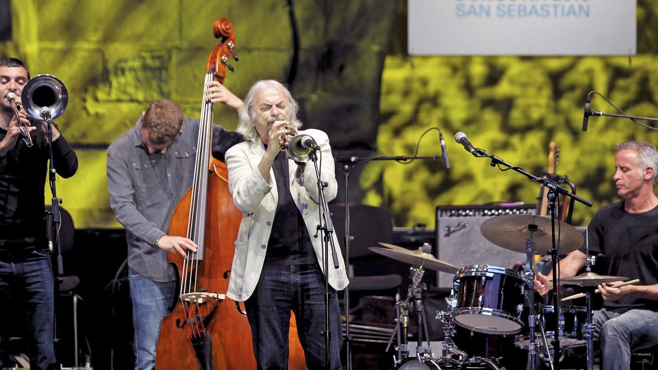 Der italienische Trompeter Enrico Rava auf dem San Sebastian Jazz Festival im Juli 2014 