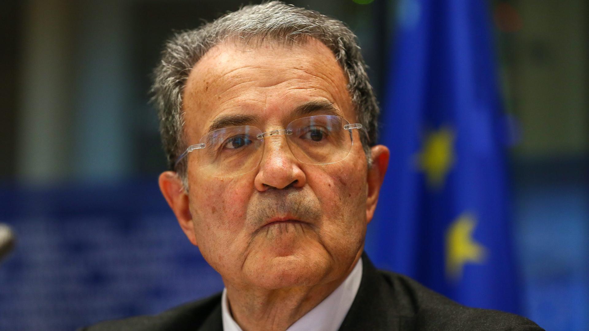Der Ex-EU-Kommissionspräsident und ehemalige italienische Romano Prodi, hier als UN-Sonderbeauftragter für die Sahel-Zone während eines Treffens im EU-Parlament, April 2014.