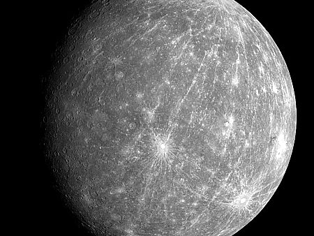 Die Raumsonde Messenger fotografierte zuvor unbekannte Teile der Merkuroberfläche