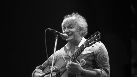Liedermacher und Kabarettist Dieter Süverkrüp