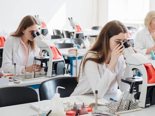 Studierende forschen an der Hochschule Studierende forschen an der Hochschule