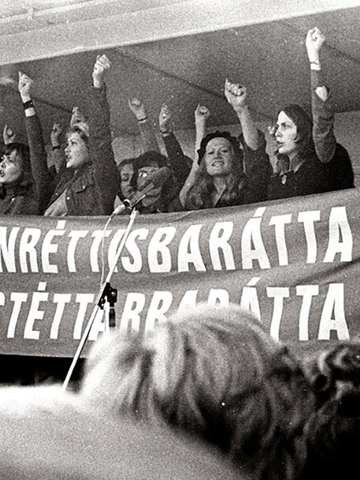 Demonstrierende Frauen am 24. Oktober 1975 in Reykjavík, Island