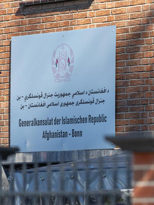Schild am Eingang des Generalkonsulats der Islamischen Republik Afghanistan (Bonn, 02.10.2025)