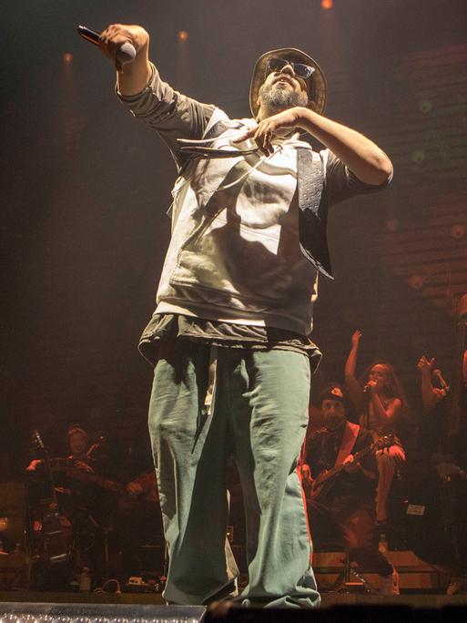 Samy Deluxe bei einem Konzert am 19.12.2019 in Hamburg, Barclaycard Arena.