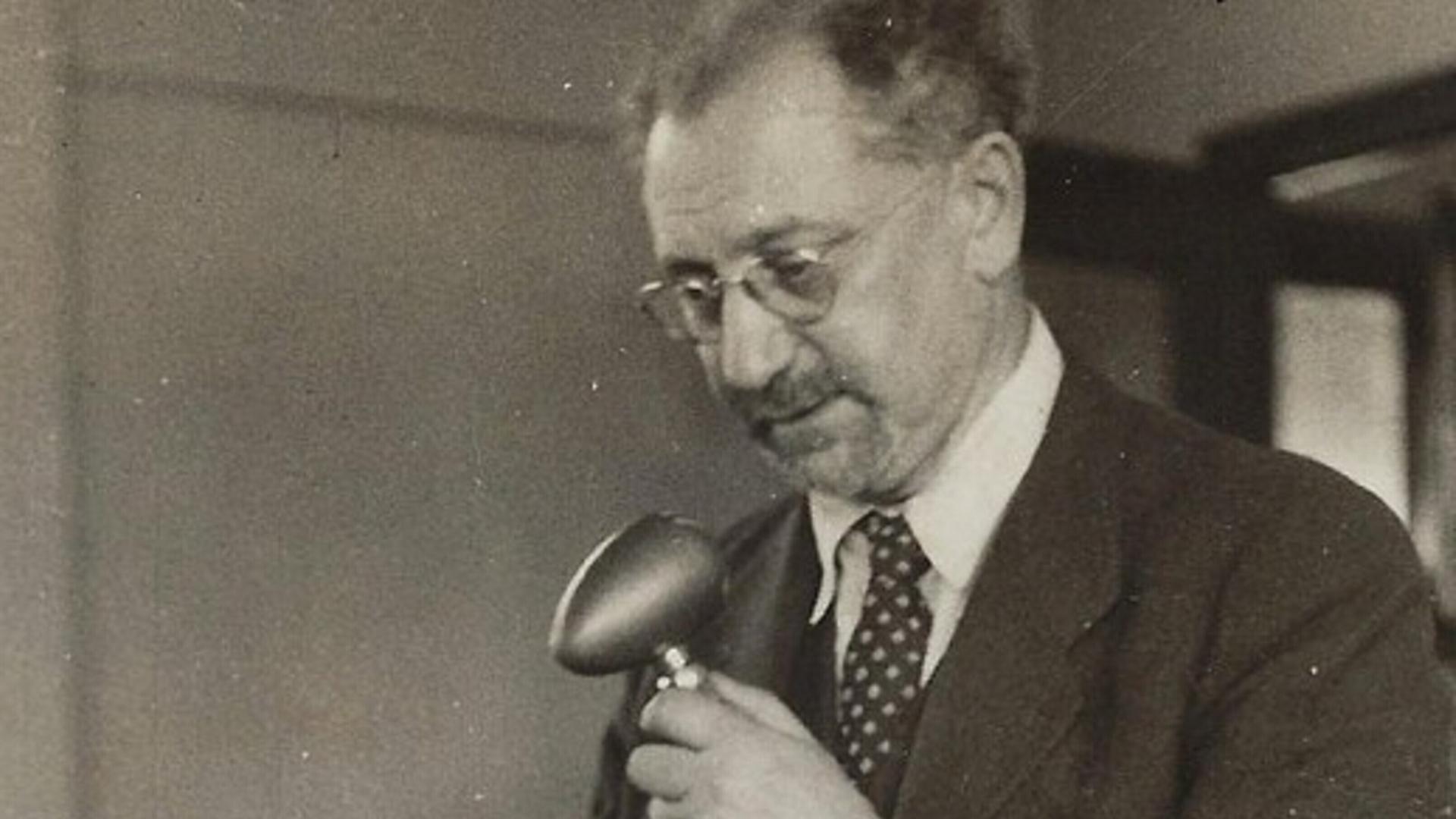 Ein historisches Foto des lettisch-US-amerikanischen Psychologen David P. Boder.
